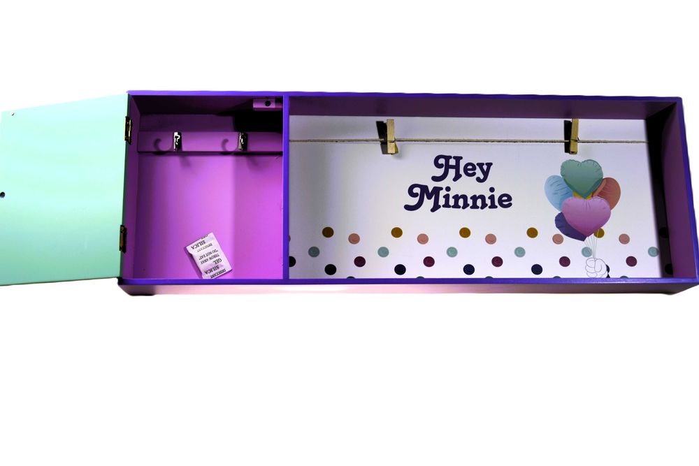 Drewniana półka ścienna z szafką - Myszka Minnie, dla dziewczynki 57cm