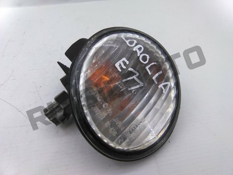 Farolim Pisca Frente Direito  Toyota Corolla Viii (e110) [1995_