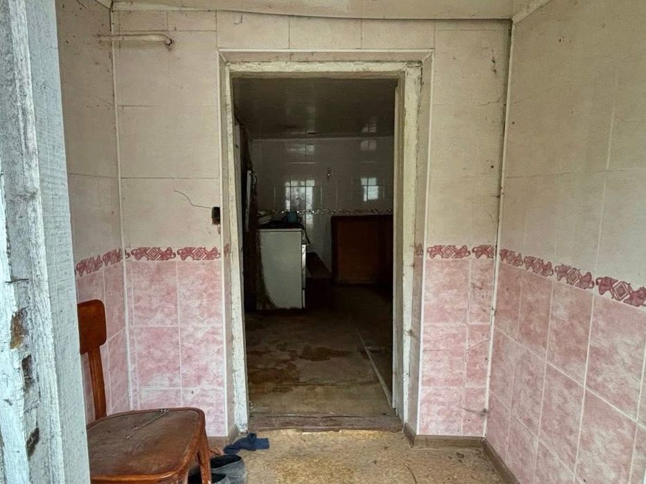 Продам будинок неподалік міста