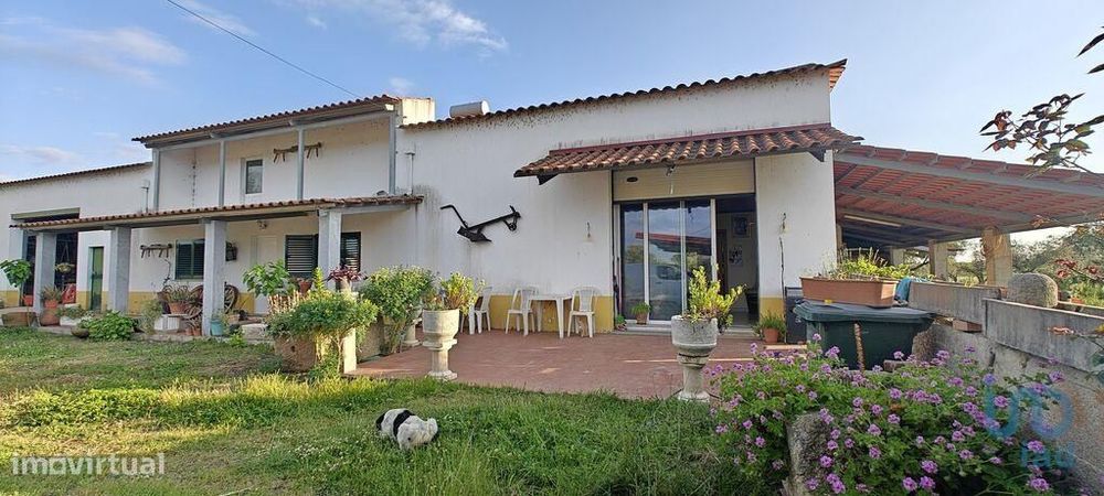 Prédio T3 em Ladoeiro de 210,00 m2