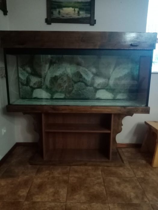 Продається акваріум 350 літрів із тумбочкою