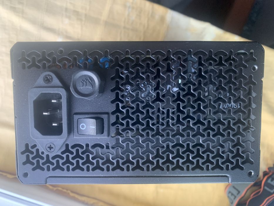 Блок живлення Corsair RM1000x ATX 3.1 (CP-9020271-EU) 1000W