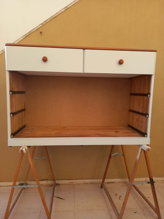 Cómoda Madeira Maciça