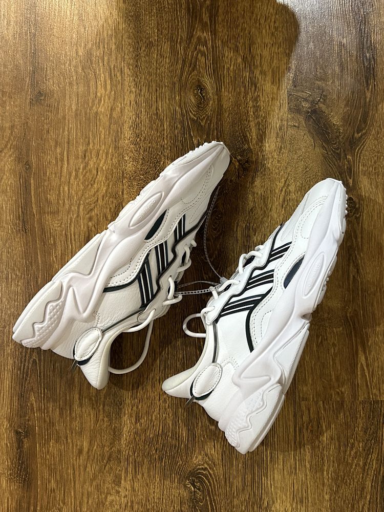 Чоловічі кросівки ADIDAS OZWEEGO FZ0037