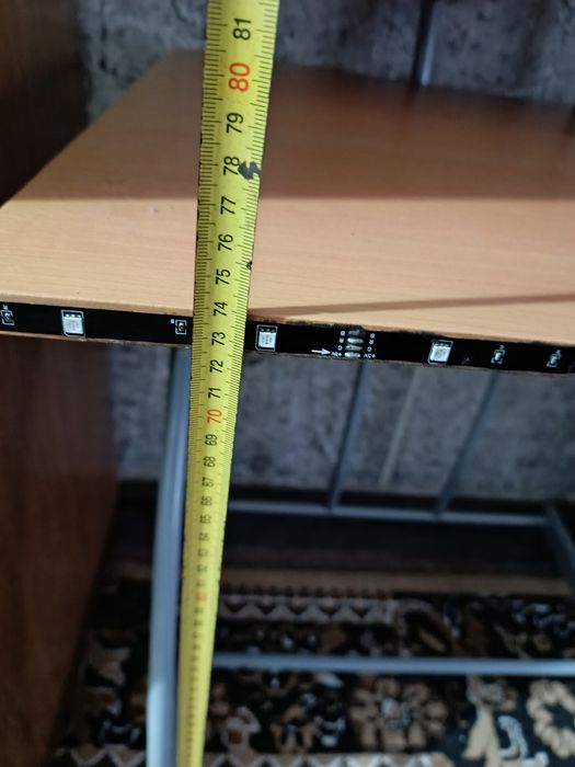 Комп'ютерний стіл