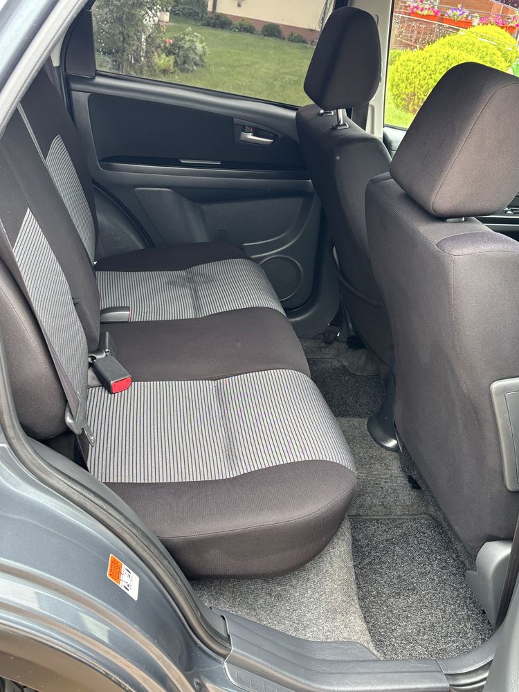 Bardzo ładne Suzuki SX4 - 1.6 benz + gaz - sprawna klima