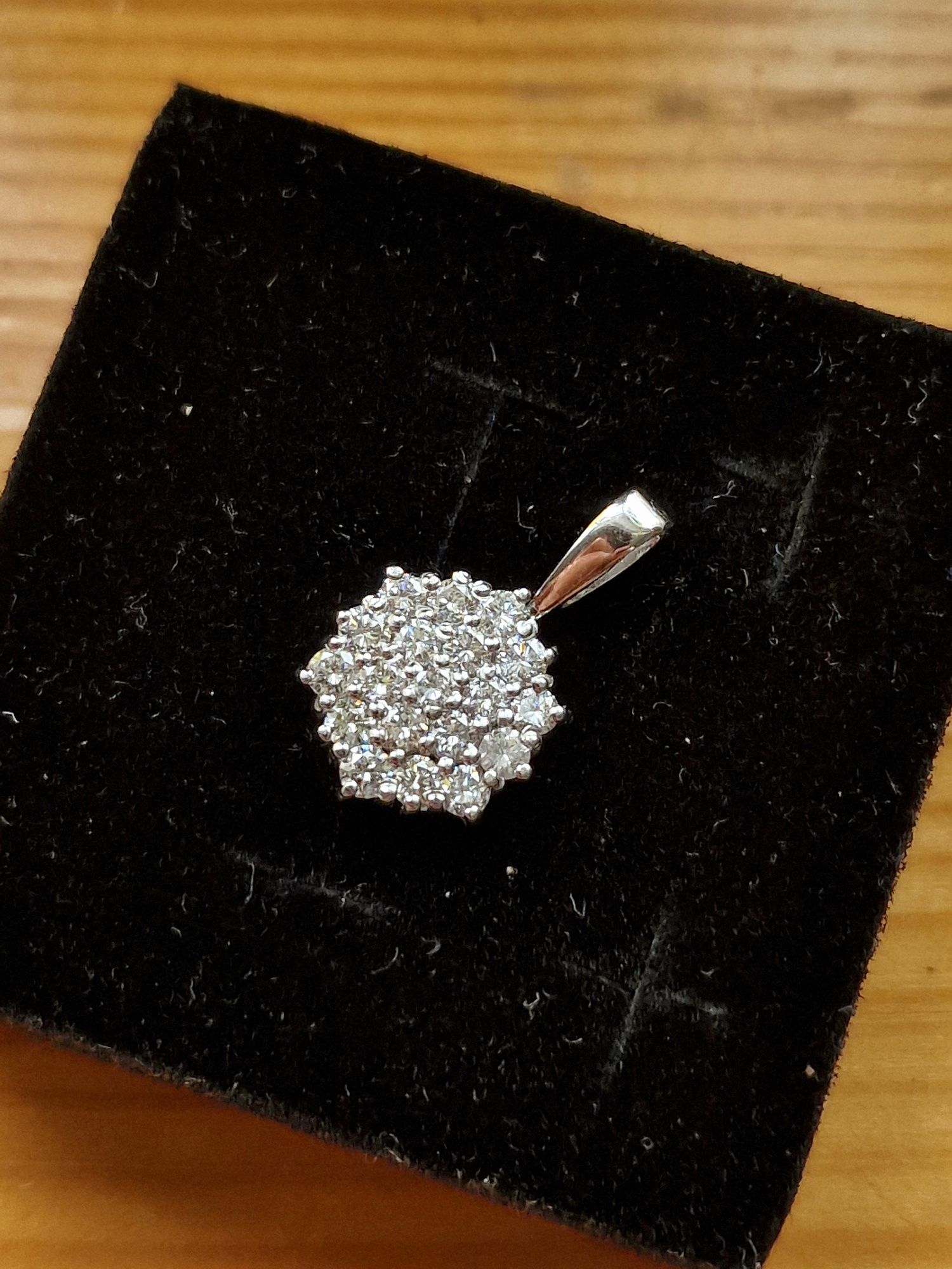 0.66ct Duża Zawieszka wisiorek łańcuszek brylanty diamenty złoto 750
