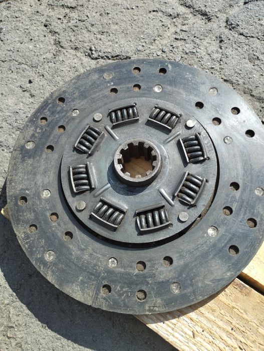 Диск щеплення+ накладки на Газ