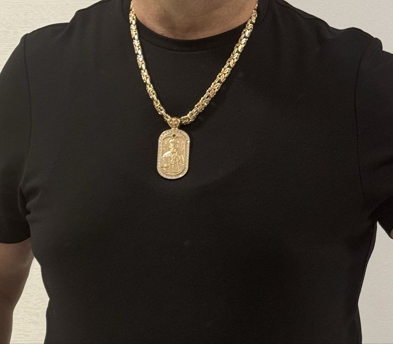 Золотая цепь с иконкой 243 грамма