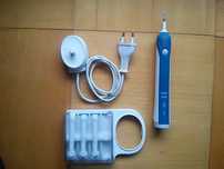 Szczoteczka elektryczna Oral - B Braun 3757