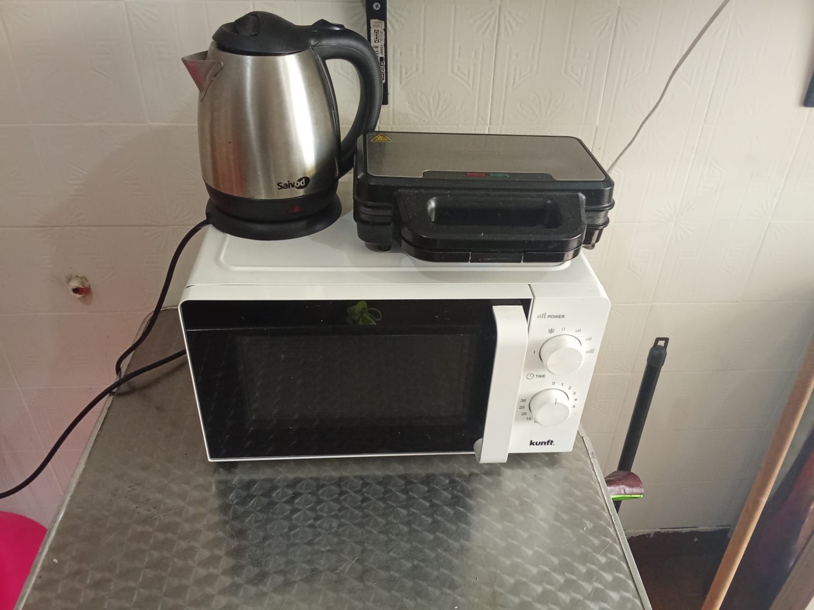 Vende tudo em bom estado