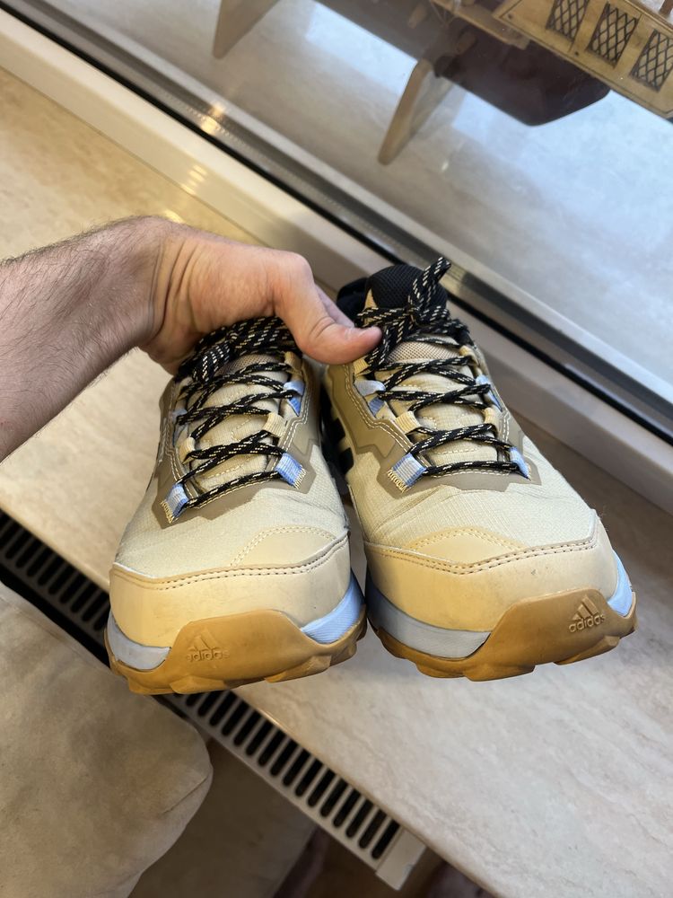 Adidas Terrex Gore-tex трекінгові оригінал (42 розмір, 26 см)