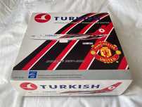 Metalowy model BOEING 737-800 oficjalny klubu Manchester United 1:200