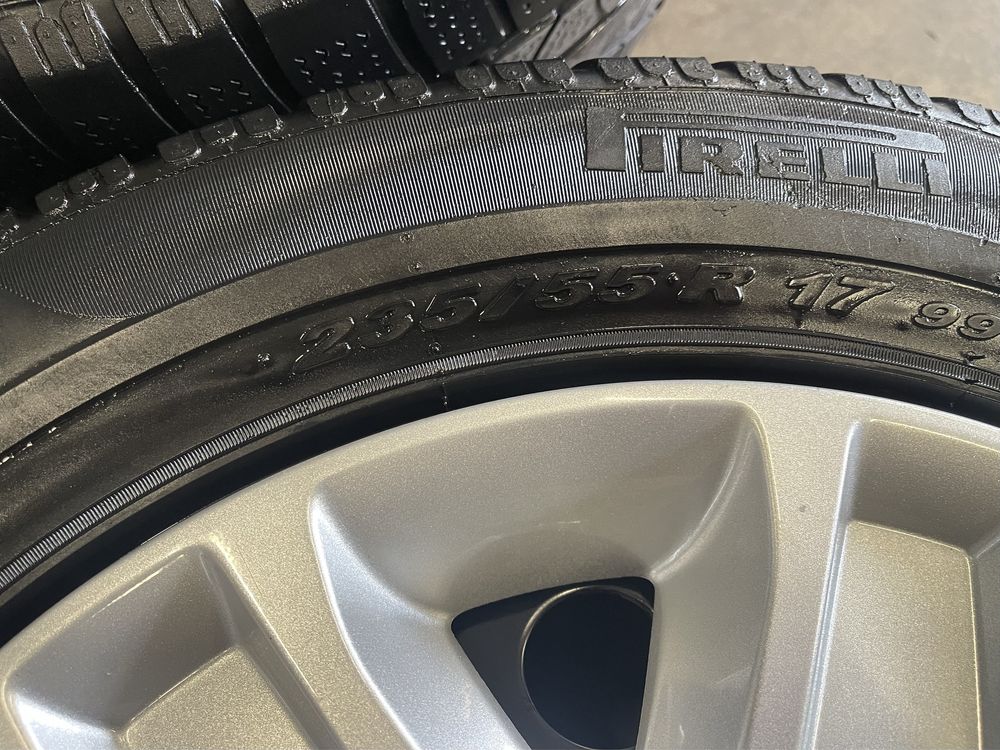 Koła Felgi Opony Ford S-Max Galaxy Kuga 235/55R17 Pirelli