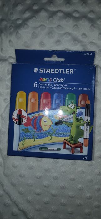 Material escolar com oferta de mochila