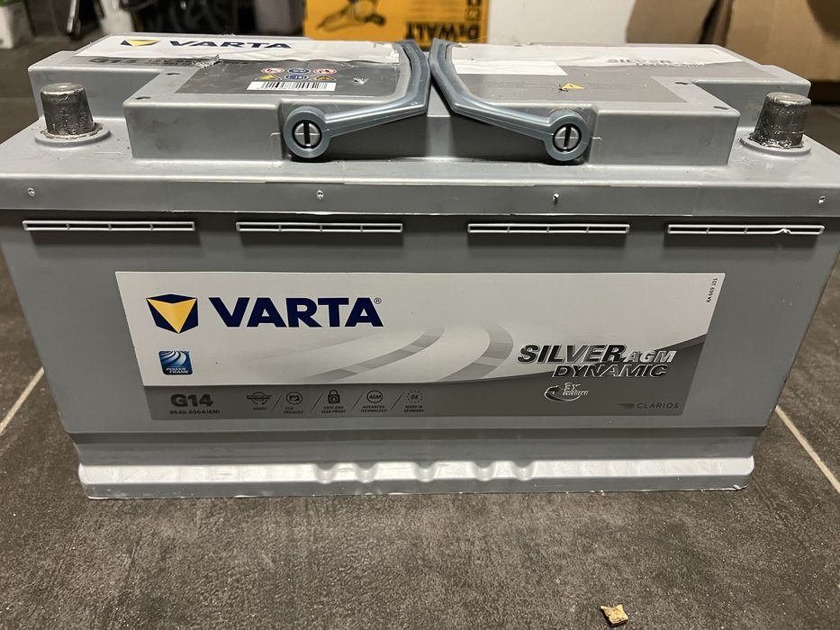 Акумулятор Varta Silver AGM