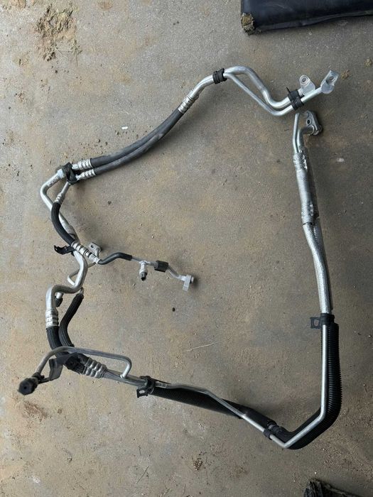 Przewody klimatyzacji Ford Ranger 3.2 D komplet