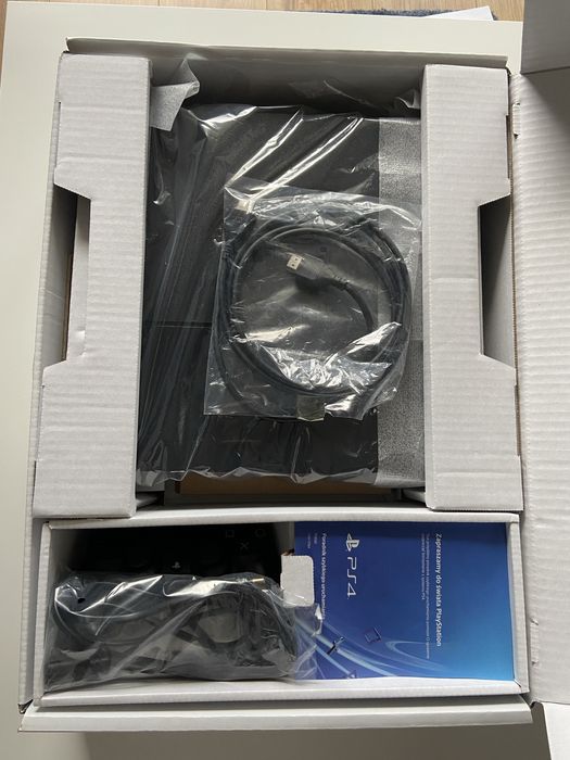 Konsola PS4 FAT 500GB
