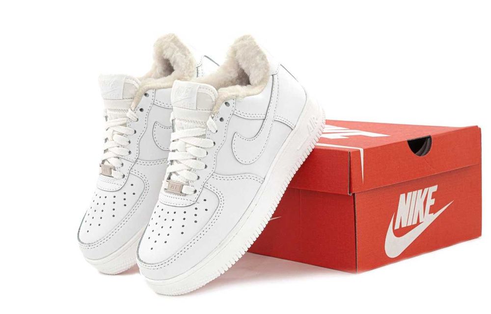 Жіночі зимові кросівки Nike Air Force Winter, є чоловічі розміри 15215