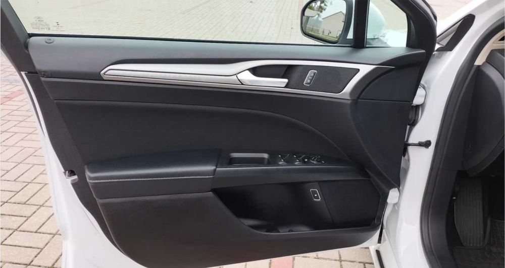 Ford fusion 2018 HEV SE