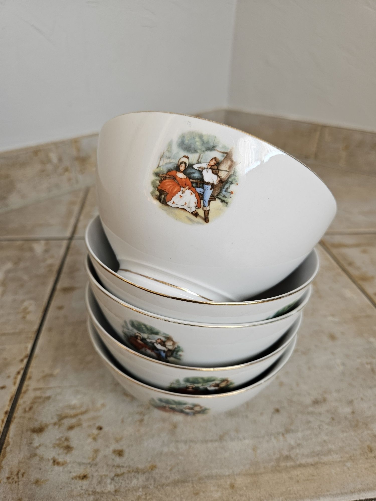 Zestaw misek - chińska porcelana - 5 sztuk