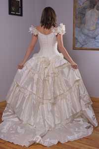 francuska suknia ślubna