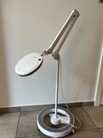 Sprzedam Lampa lupa Elegante 6014 60 led smd 5d ze statywem - używana.
