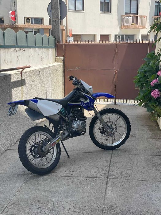 AJP PR4 125cc | Mecânica Fiável e Testada