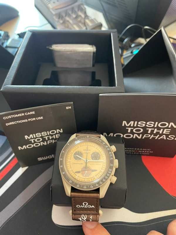 SO33T100 Omega x Swatch Saturn: Kosmiczny Zegarek z Saturnem