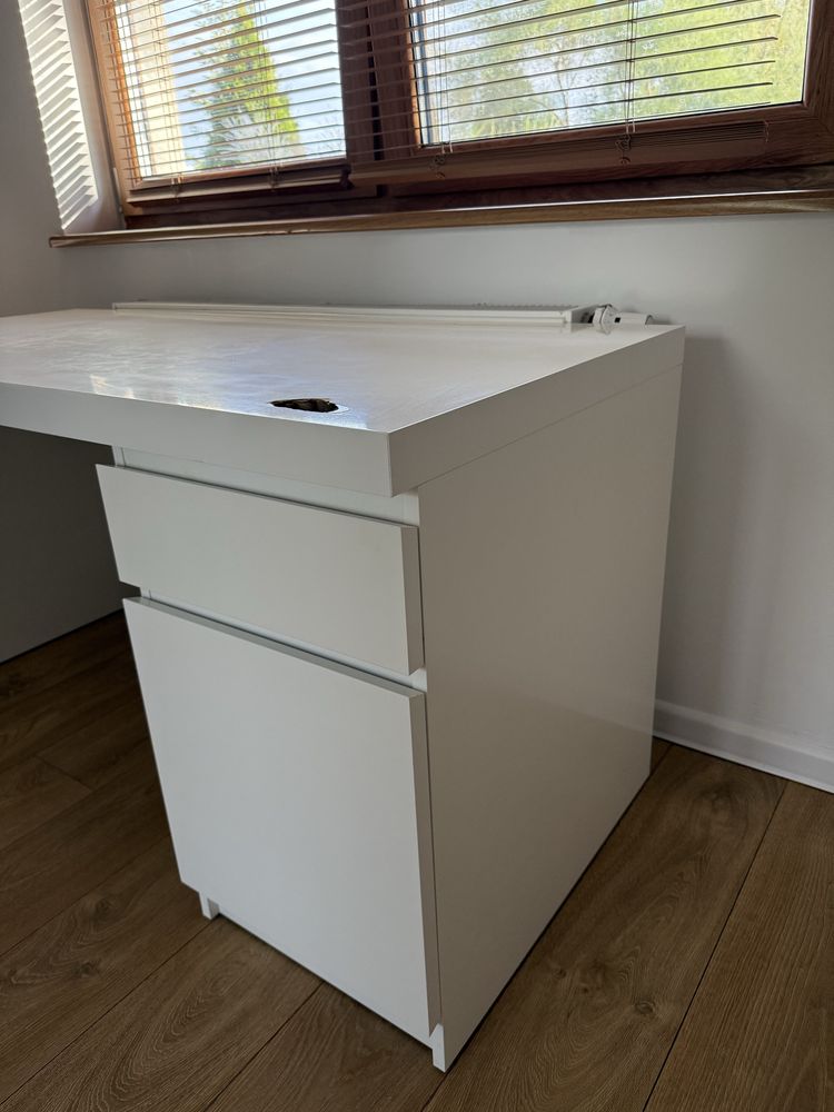 Biurko IKEA, 140cm na 65cm, odbiór tylko osobisty