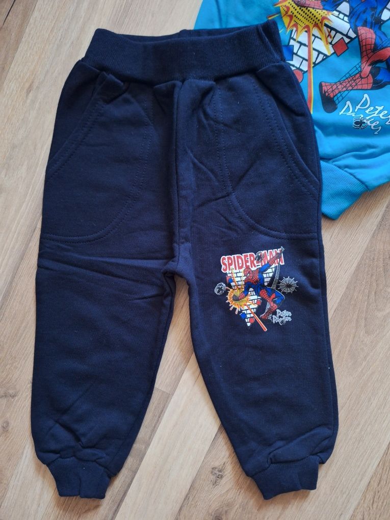 Nowy dres Spider-man 86cm