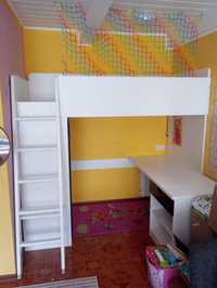 Łóżko piętrowe, antresola Ikea zestaw z biurkiem i szafą.