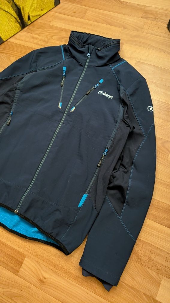 Трекінгова куртка,вітровка sherpa outdoor розмір л оригінал