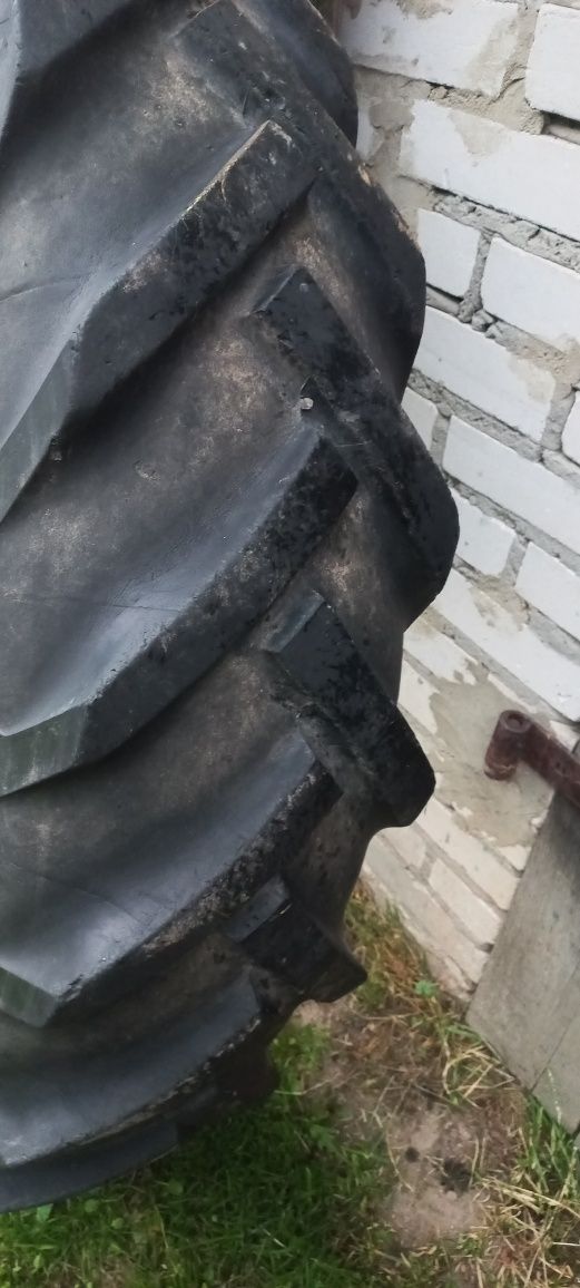 Opona 12,4 x 11-32 barum