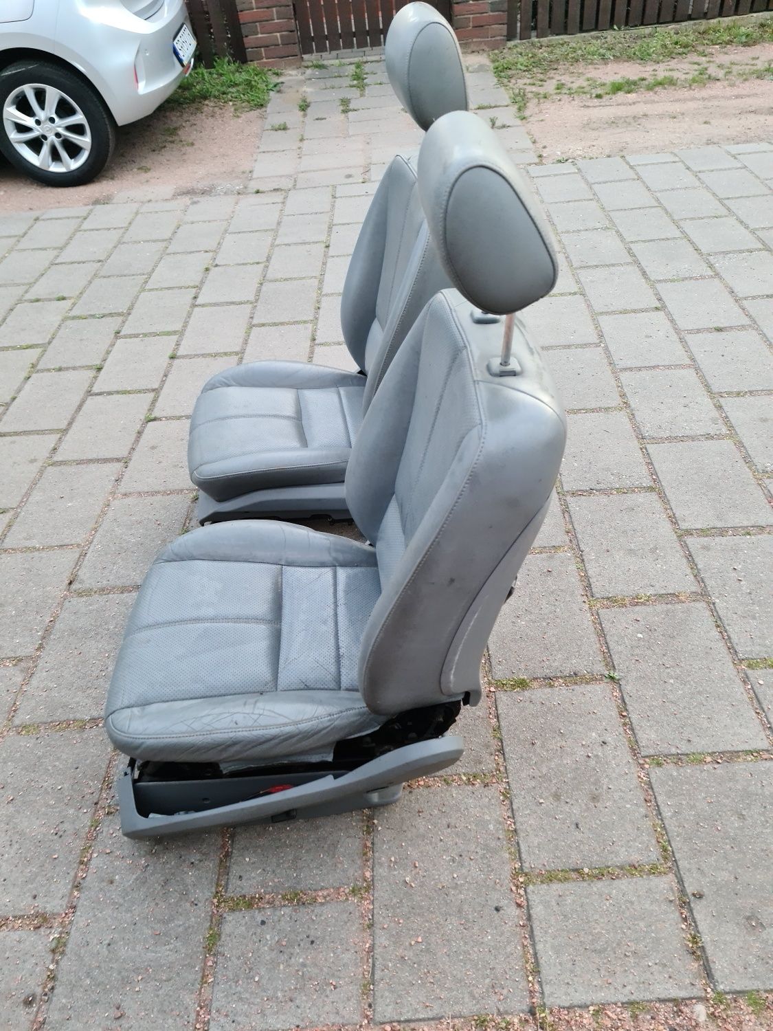 Fotel fotele skóra Mercedes ML 2002r.