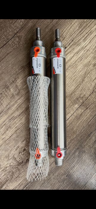 Пневмоциліндри фірми Camozzi Італія. Оригінал. Діаметр 32 мм. Є 2 шт.