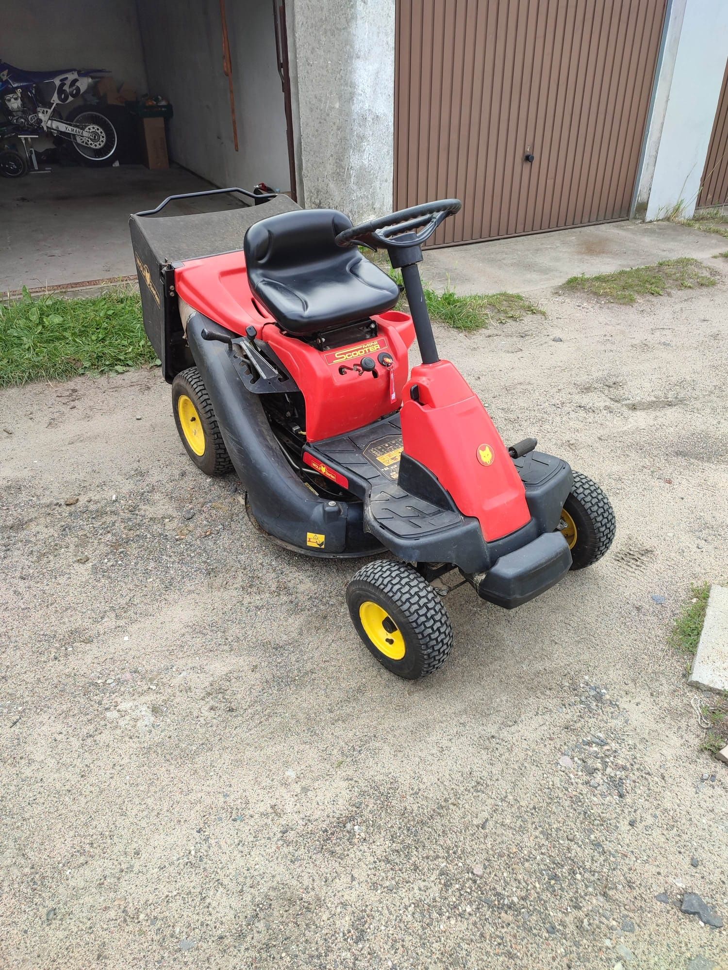 Traktorek kosiarka Wolf Garten Scooter, MTD, Cub Cadet..