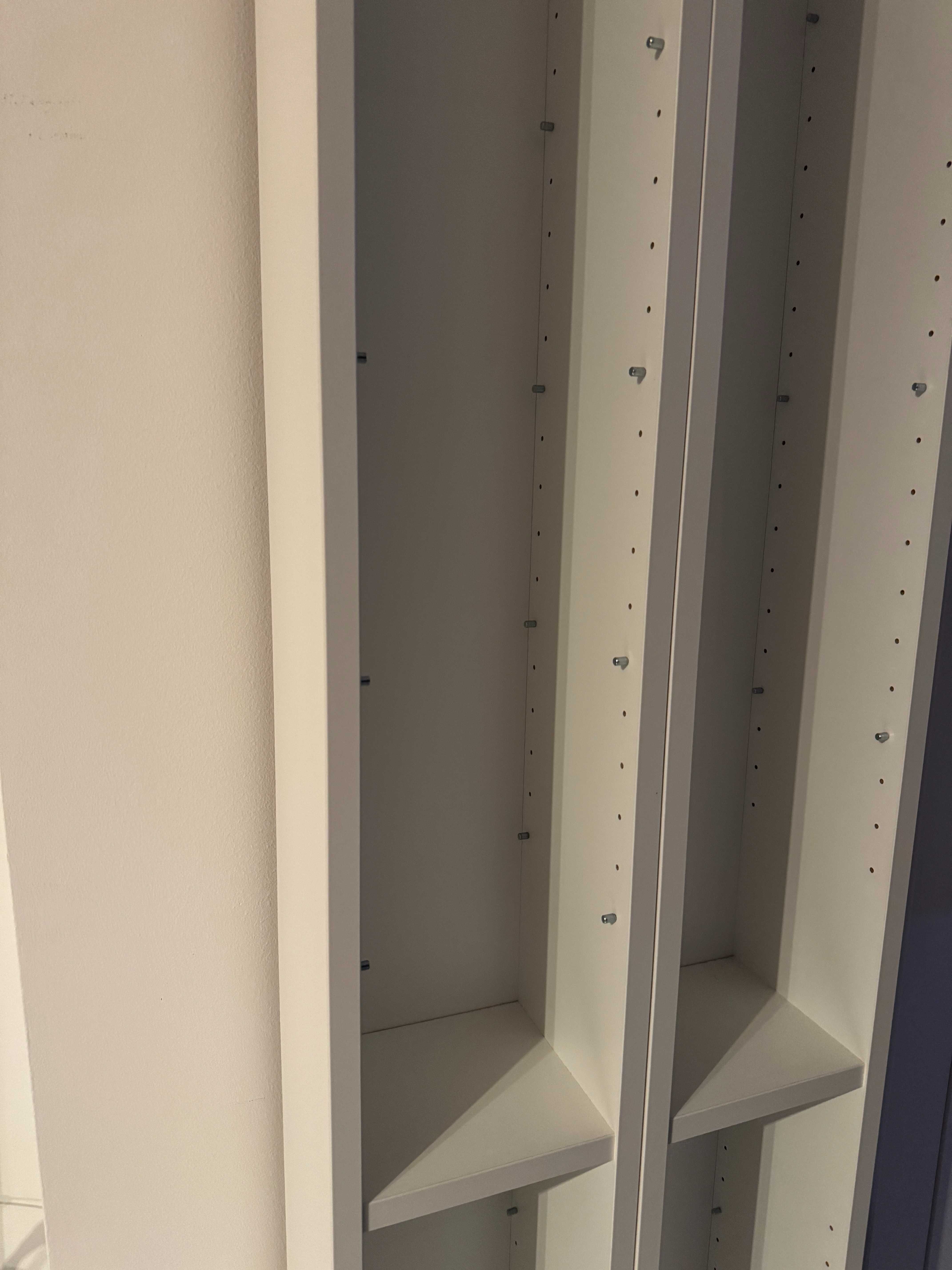 Półki IKEA GNEDBY – komplet 2 sztuki, biały, stan bdb