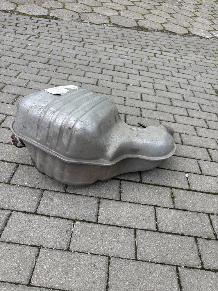 Tłumik końcowy Volvo XC70 II benzyna