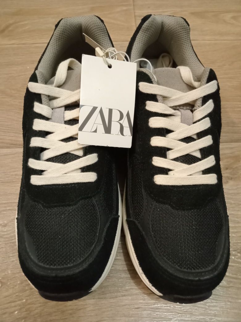 Стильные новые кроссовки Zara размер 40
