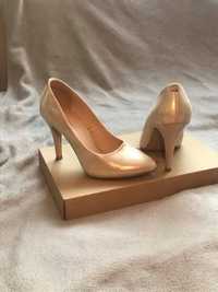 Zlote blyszczace buty Jenny Fairy CCC r. 35 polyskujace w swietle