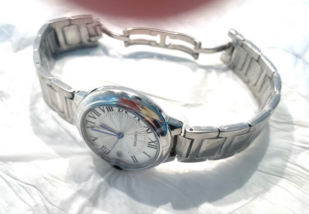 Relógio Cartier baloon em aço movimento quartzo novo