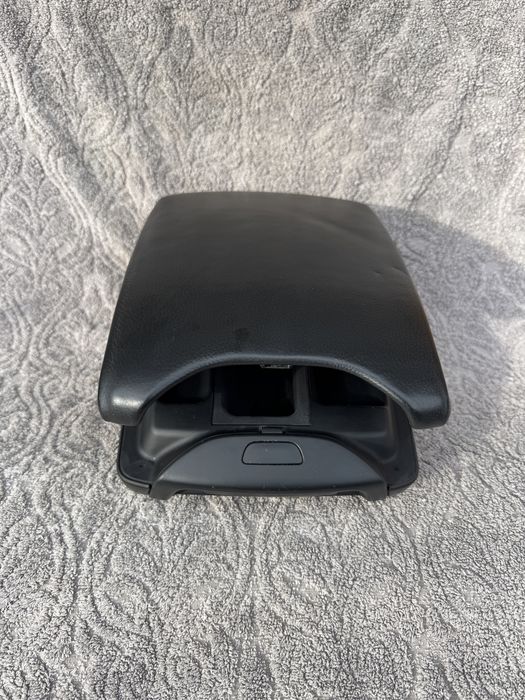 Подлокотник BMW X5 E53