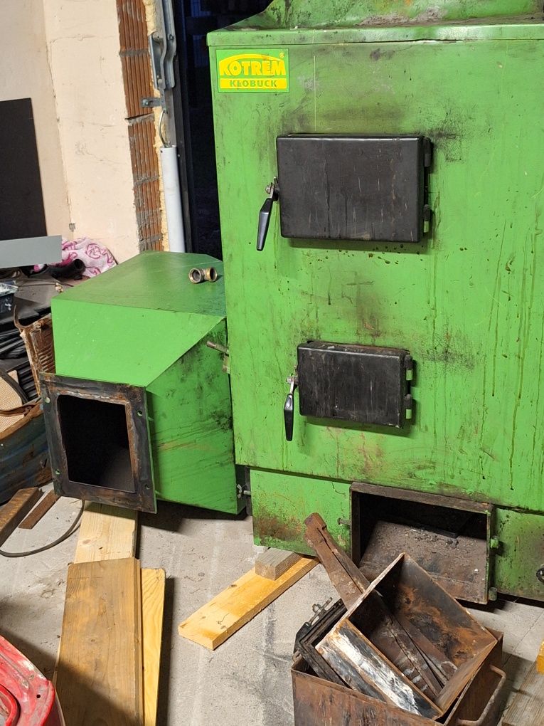 Piec kotrem Części do pieca z podajnikiem sprawny do końca kotrem 24kw