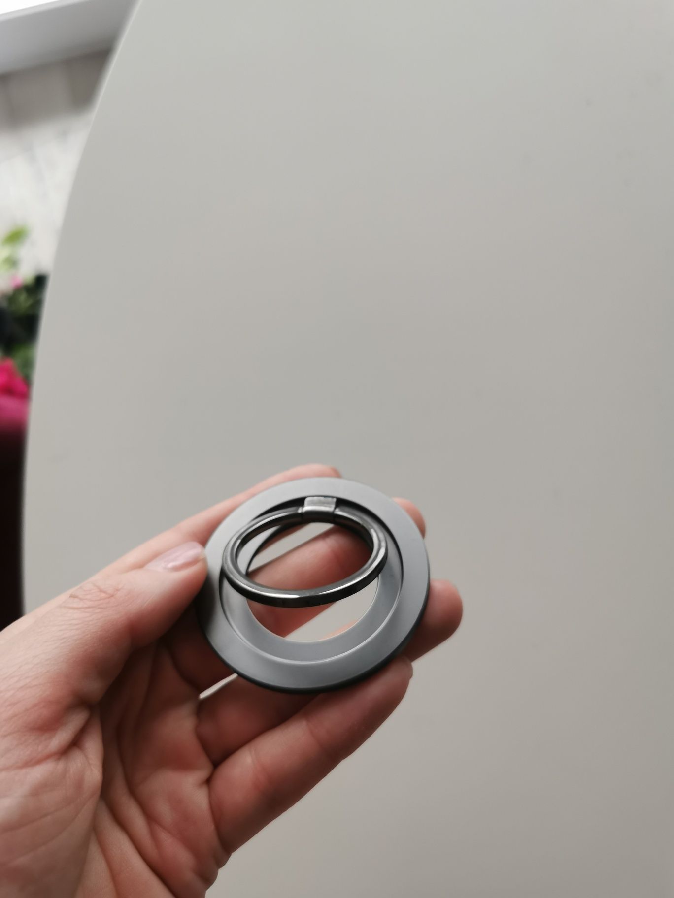 Składany ring podstawka stand to magsafe na telefon- mocmy magnes