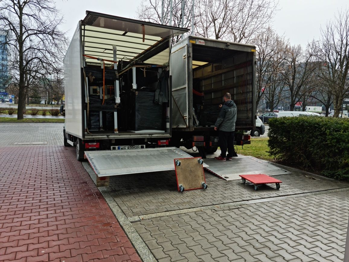 Przeprowadzki Transport Bagażówka Wolne Terminy 24/7 samochód z windą