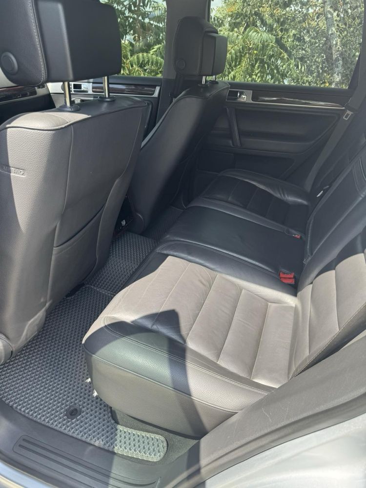 Volkswagen touareg 1