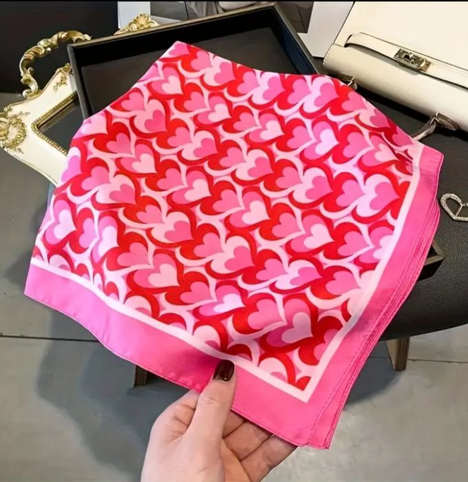 Apaszka chustka chusta na szyje w serca