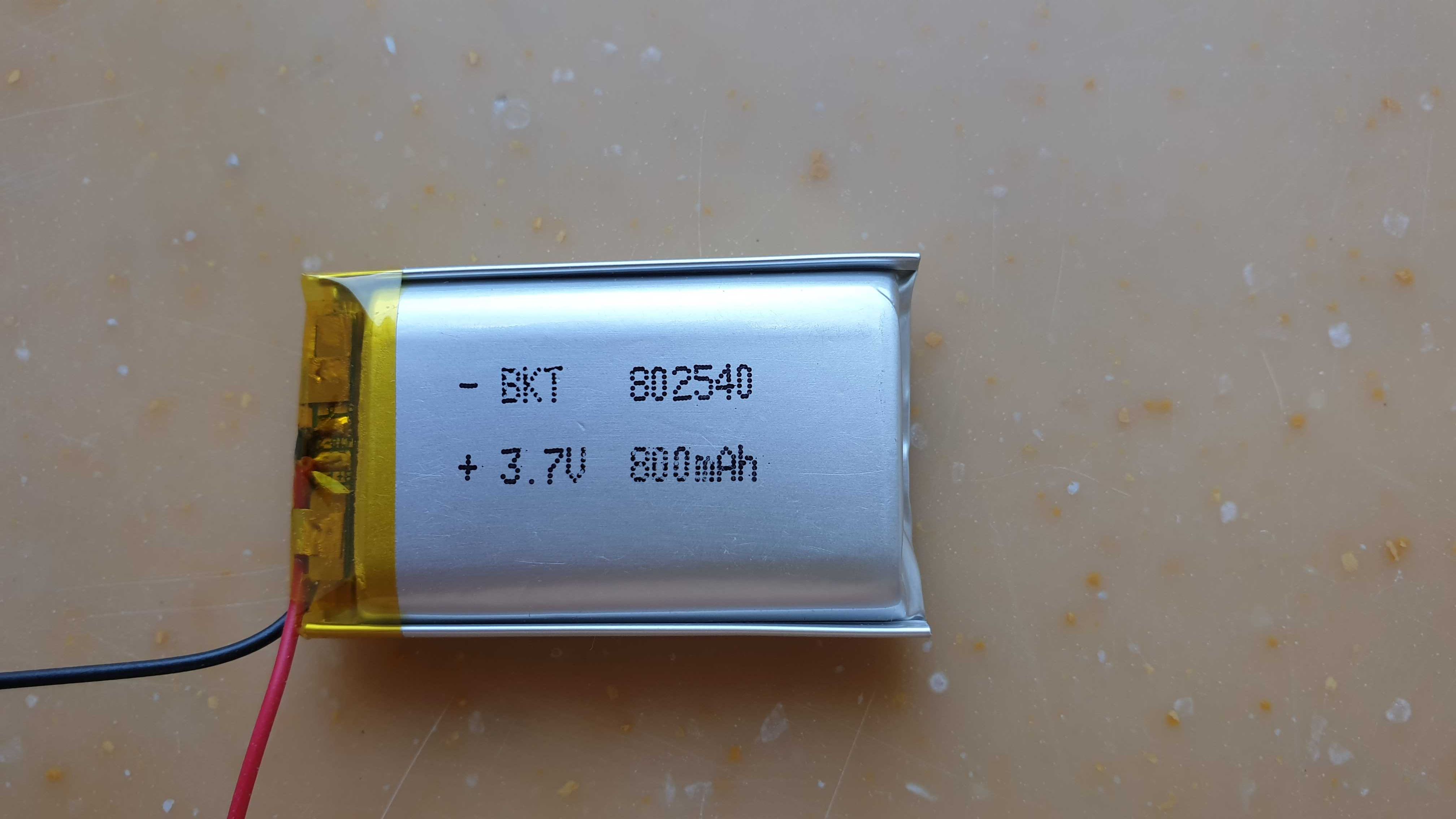 Аккумулятор литий-полимерный 3,7 v.