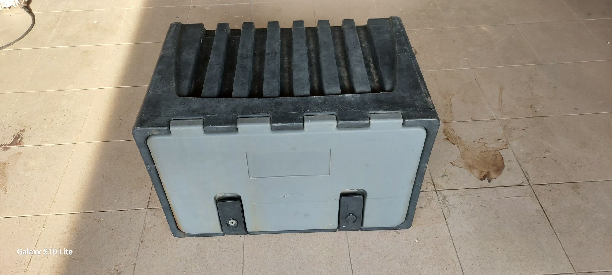 Skrzynia transportowa laweta plandeka tir